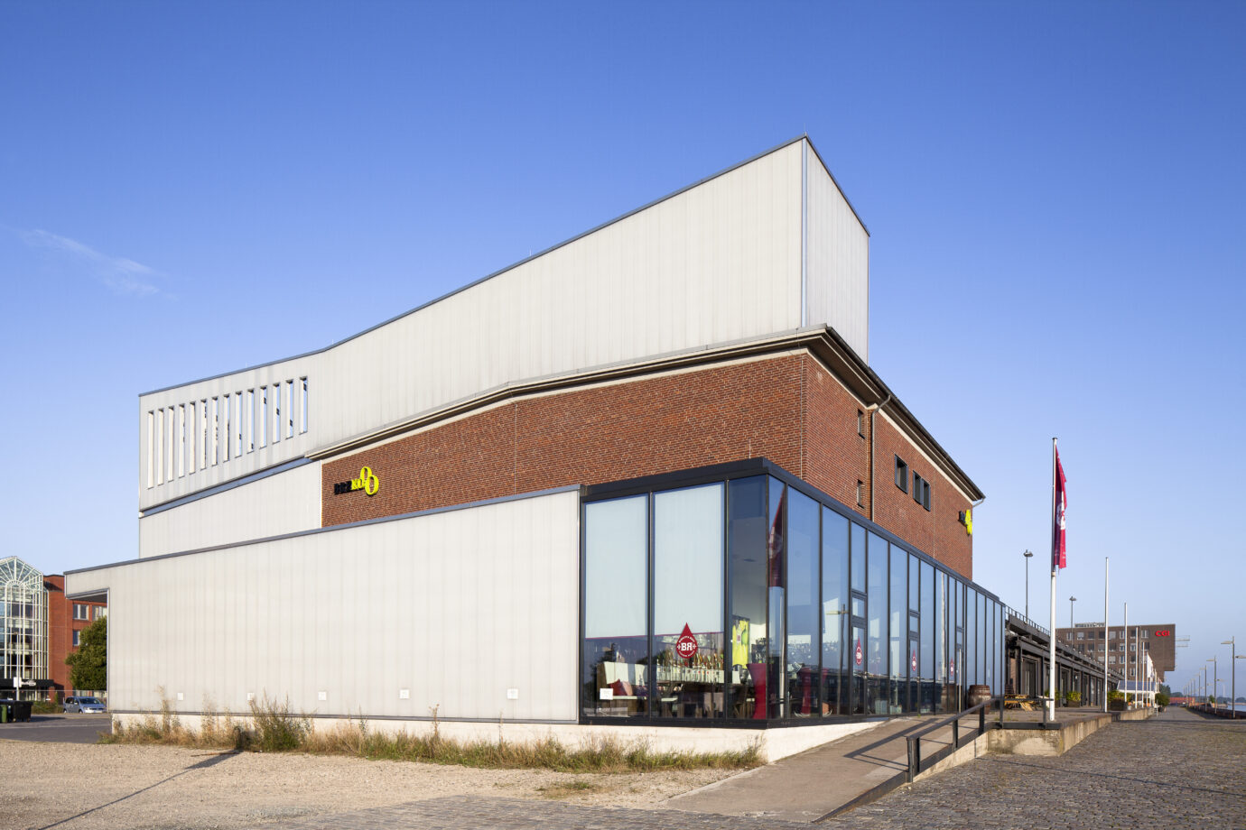 BREKO Geschäftsgebäude, Überseestadt Bremen. Hilmes Lamprecht Architekten BDA.