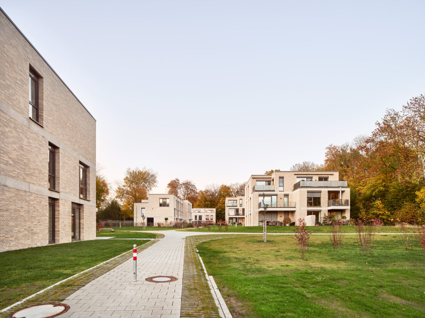 Wohnbebauung »Woldes Wiese«, Entwurf Hilmes Lamprecht Architekten BDA, Bremen, 2021-11-01, Foto: Caspar Sessler